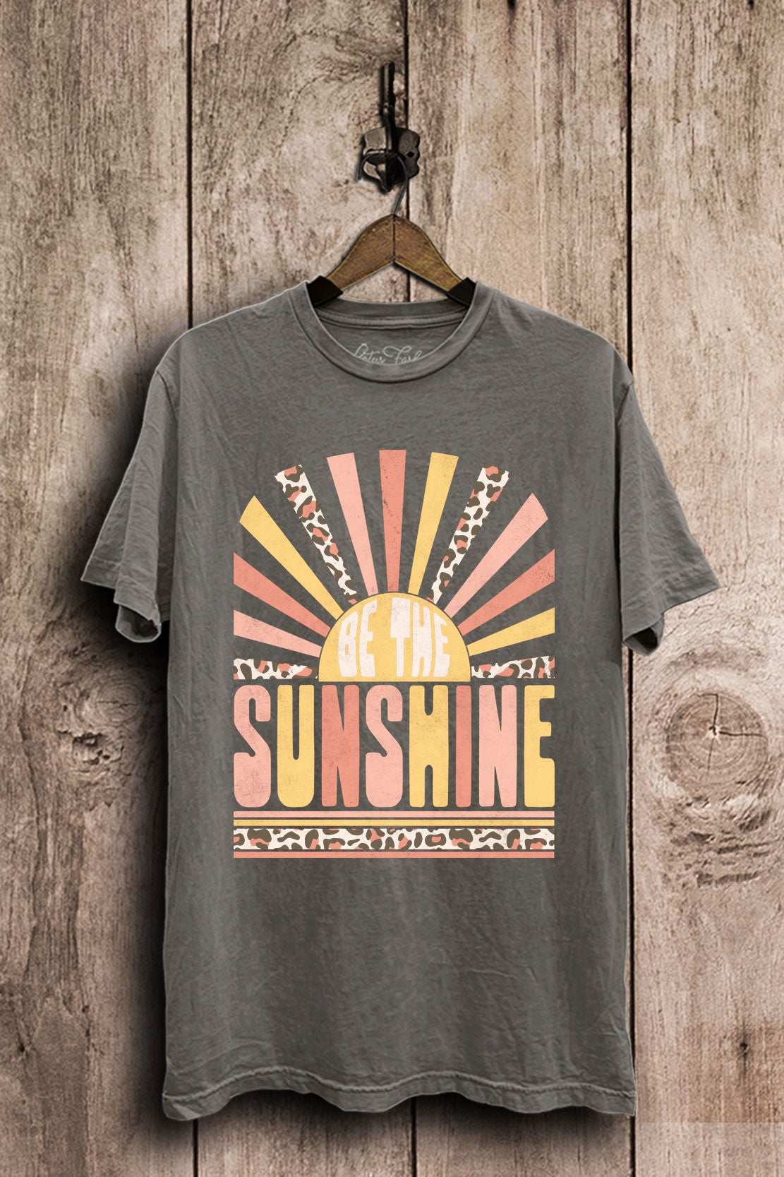 BE THE SUNSHINE GRAPHIC TOP