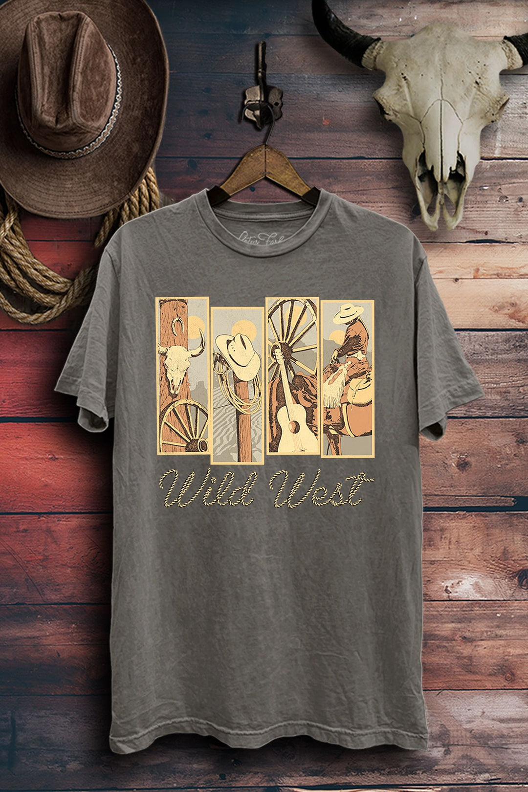 WILD WEST GRAPHIC TOP