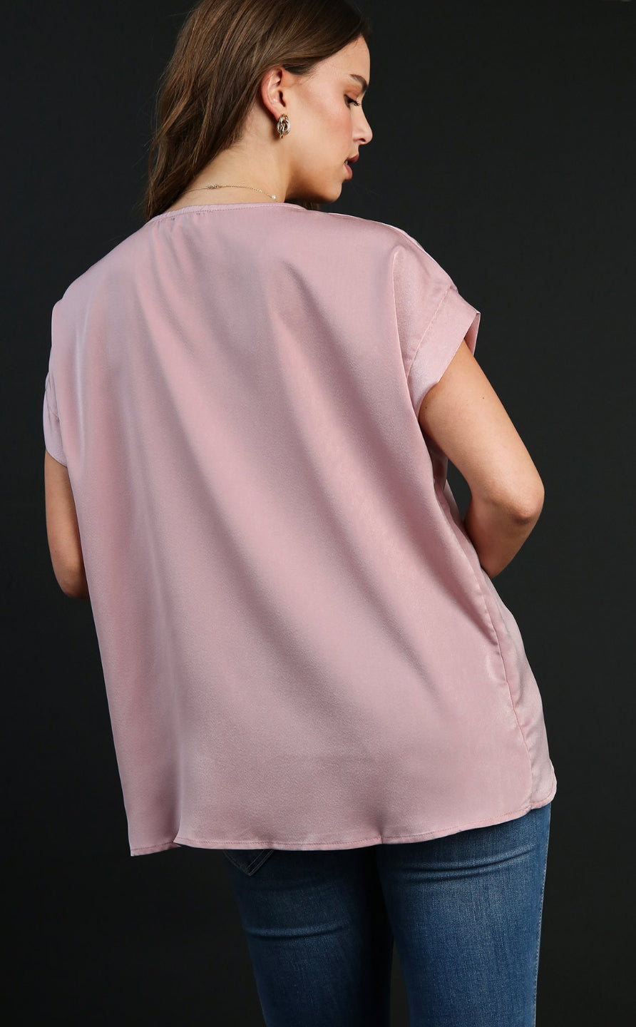 SHORT SLEEVE SATIN TOP