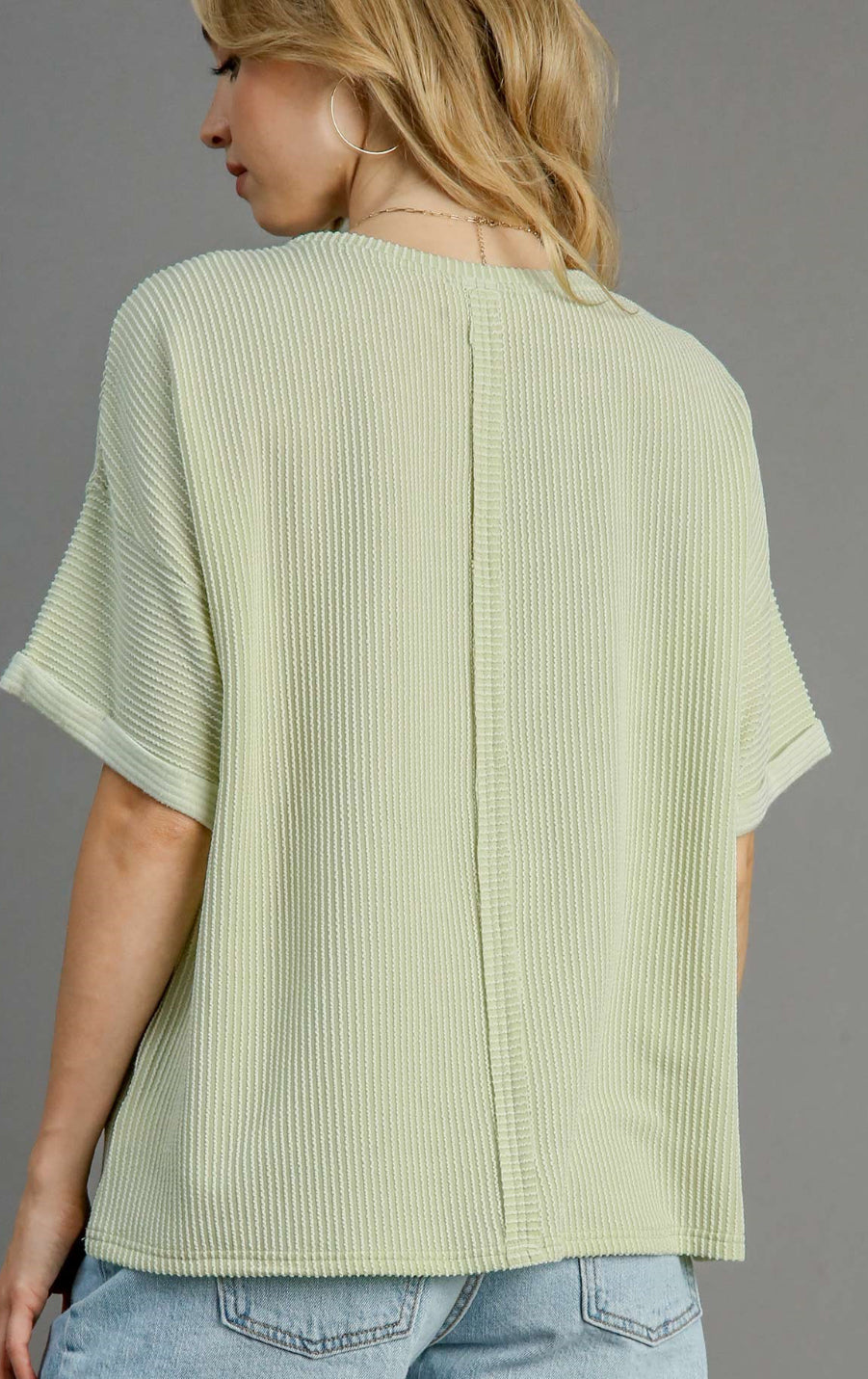 CHEST POCKET TEXTURED KNIT TOP
