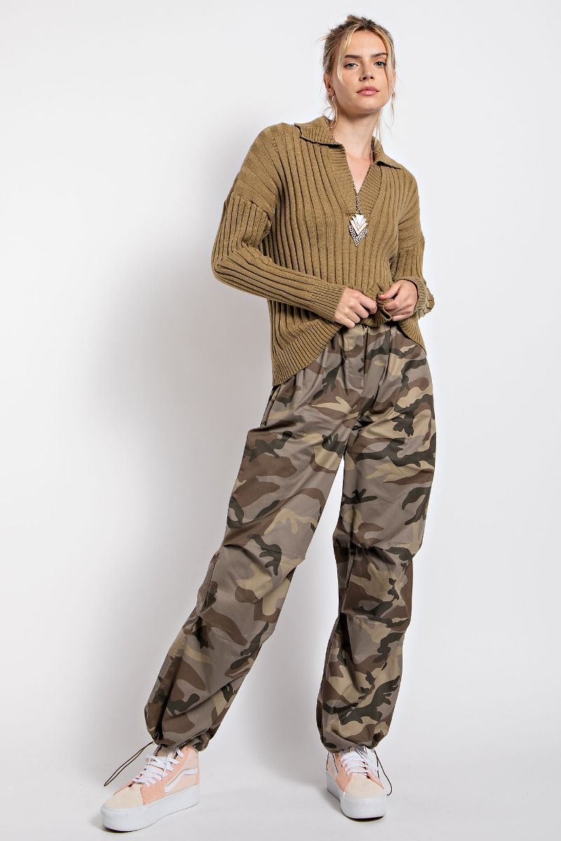 CAMOUFLAGE PRINTED PARACHUTE CARGO PANTS