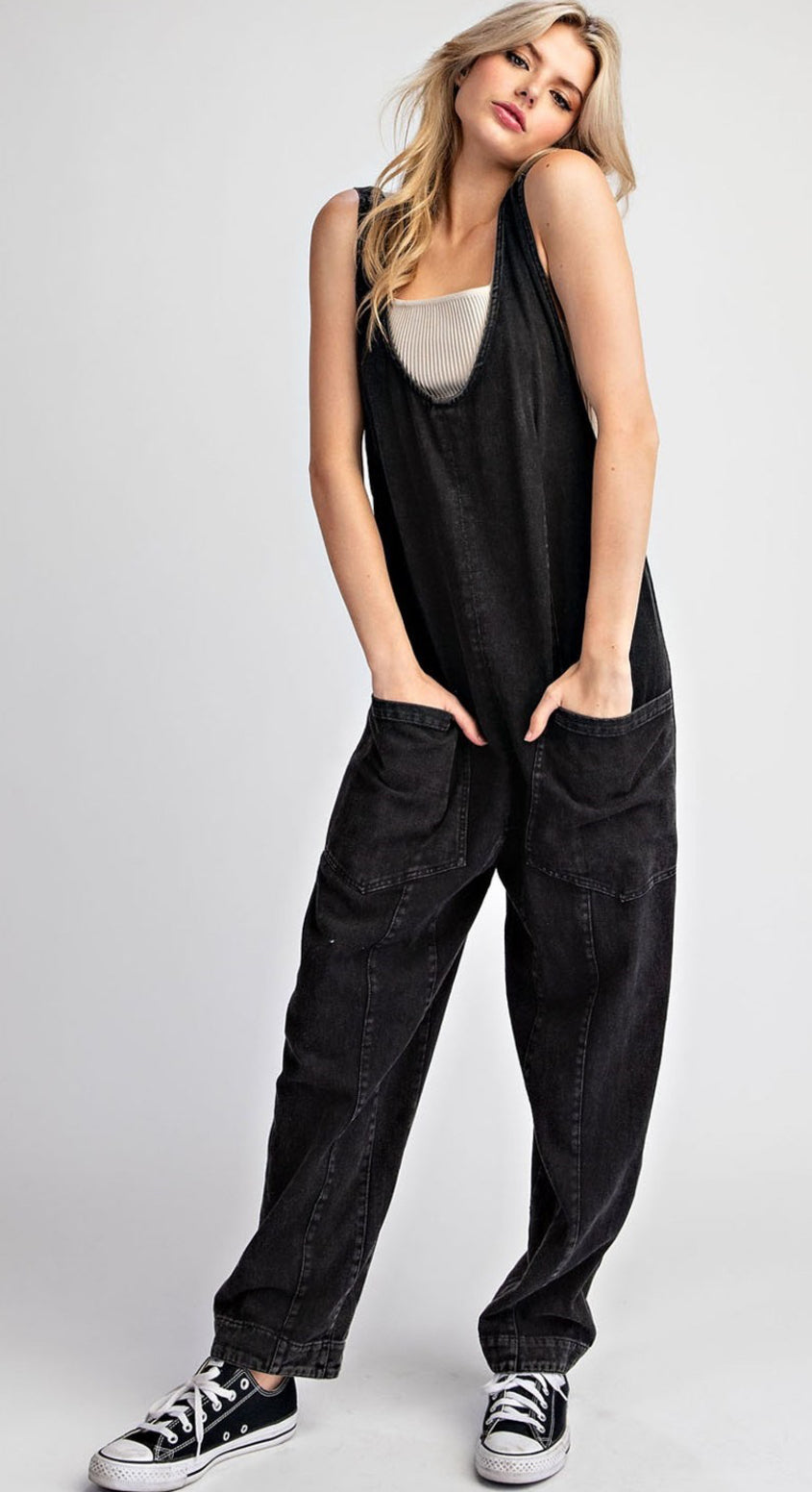 MINERAL WASHED SOLID SCOOP NECK JUMPSUIT