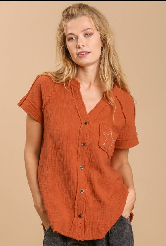 BUTTON UP TOP