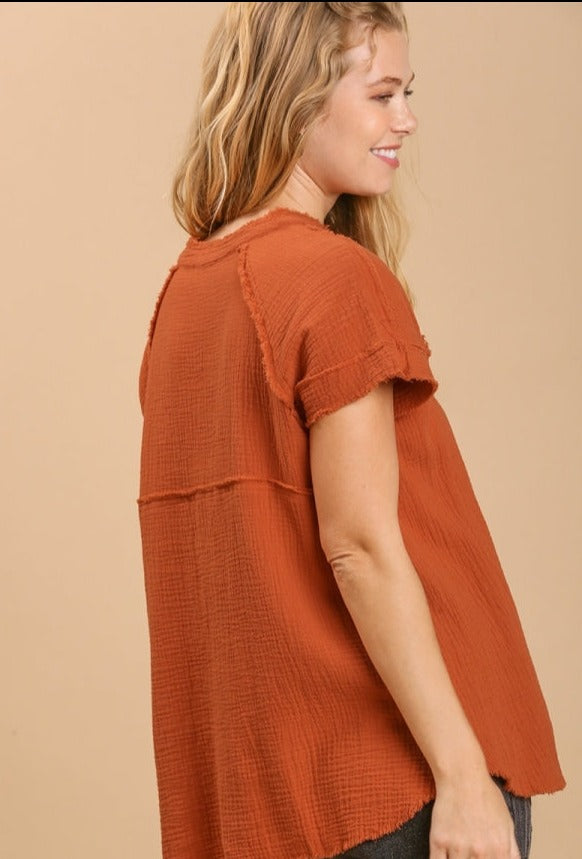BUTTON UP TOP