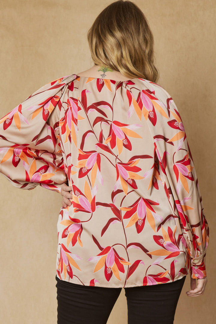 CURVY FLORAL PRINT TOP