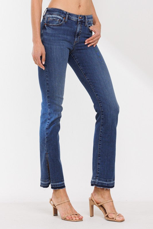 MID RISE BOOTCUT STRETCH JEANS